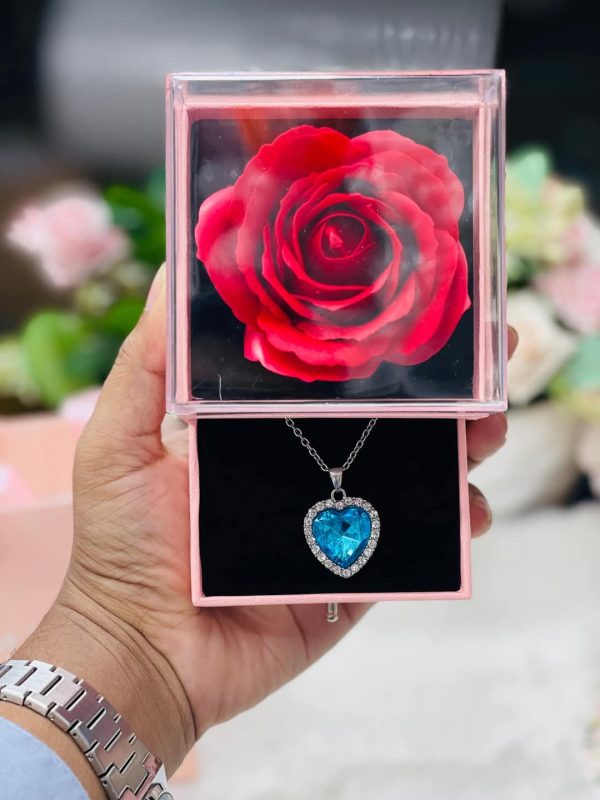 Necklace With Rose