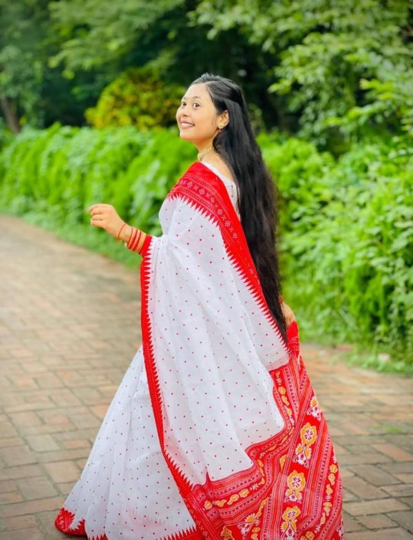 প্রিমিয়াম কোয়ালিটি স্কিন প্রিন্ট শাড়ি